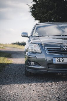 Toyota Avensis D4D 2,2 CR 110kW 6kvalt 1. majitelka - 3
