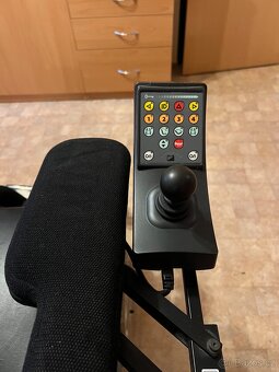 Elektrický invalidní vozík - 3