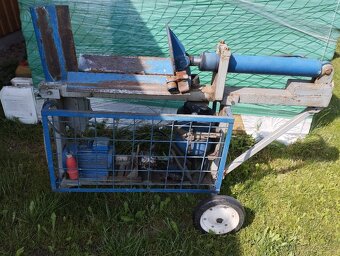 Prodám štípačku dřeva - 3