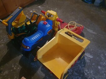 Sada dětských plastových vozítek + houpačka - 3