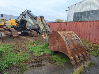 VOLVO EC 460 BLC - 3
