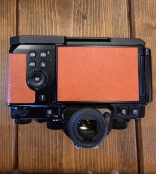 Nikon Zf tělo černá - cognac - 3