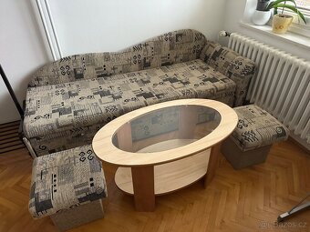 Gauč s úložným prostorem a stolek - 3