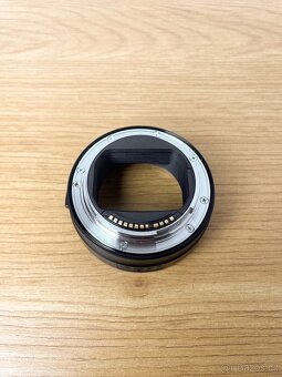 Canon adaptér EF-EOS R - 3