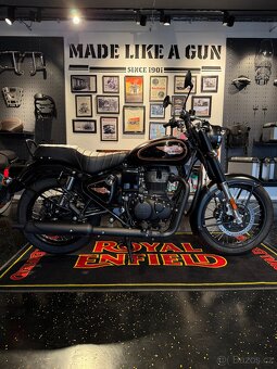 Royal Enfield Bullet 350 - 3
