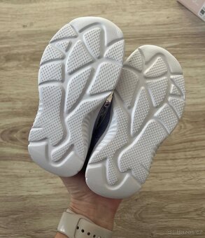 Nové dívčí tenisky vel. 24 - 3