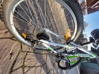 Author A - Matrix - 3