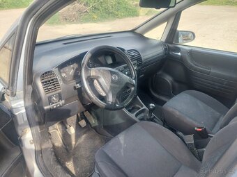 Opel Zafira A 2.0 DTI - 3