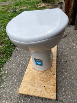 Prodej wc klozetu - 3