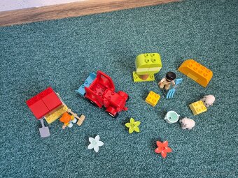 Lego Duplo Traktor a péče o zvířata - 3