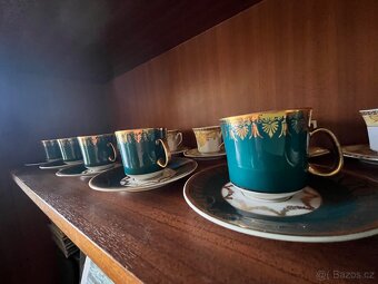 Sada porcelánových šálků, kávový servis - 3