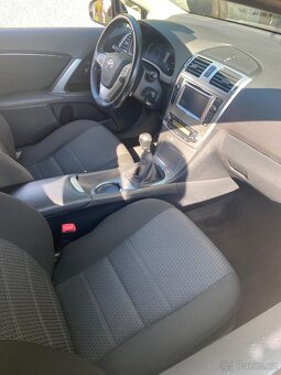 Toyota Avensis 18 benzín 108 kW rv 2012, - 3