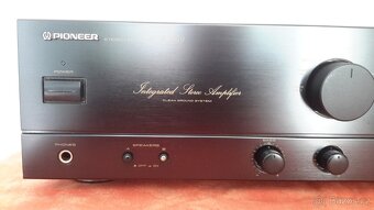 Zesilovač Pioneer - 3