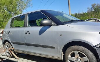 nd ze škoda Fabia 2, 1.2.HTP 44kW, stříbrná - 3
