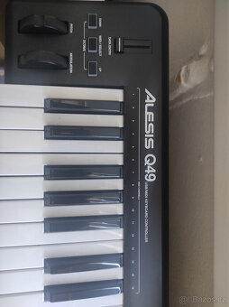 Alesis Q49 MIDI klavesy - TOP STAV RYCHLÝ PRODEJ - 3
