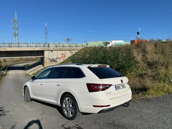Škoda Superb combi, jen 85 000km tažné - 3