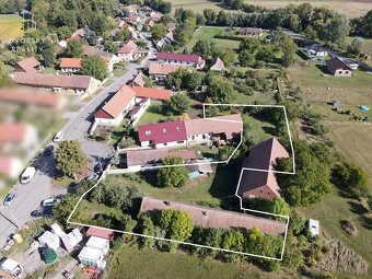 Původní stavení se stodolou a velkým pozemkem v Kozašicích - 3