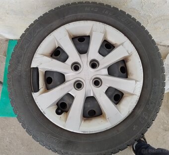 Plechové disky a poklice KIA + zimní pneu SAVA - 3