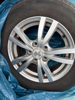 Prodám zimní sadu alu kol Hyundai i30 5x114,3 195/65 R15 8mm - 3
