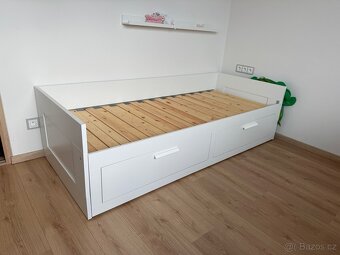 Prodám použitou postel z IKEA - 3