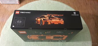 LEGO®  Technic 42056 Porsche 911 GT3 RS - 3