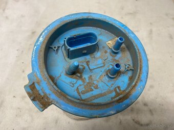 ŠKODA OCTAVIA 2 1.6FSI 85KW - PODÁVACÍ ČERPADLO 1K0919051DB - 3