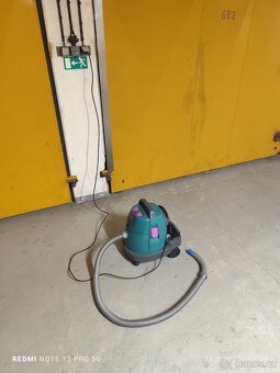 Dva vysavače např.do dílny, k autu apod - 3