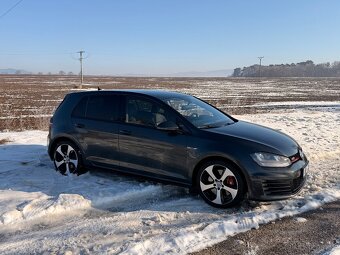 Volkswagen Golf VII GTI - 3