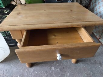 Starý dětský stolek z masivu - 3