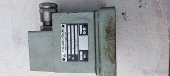 Hydraulická kostka - 3