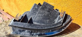 Prodam orig.svetlomet na Seat Alhambra 2 rv .2005 - 3