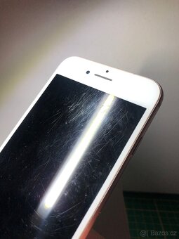 Iphone 8 Gold - 3