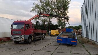 Přeprava, manipulace s hydraulickou rukou a kontejnerem. - 3