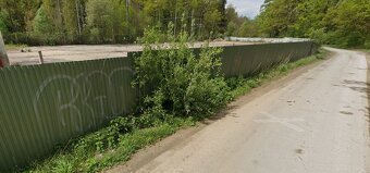 Oplocená, zpevněná ploch 4000m2 - 3