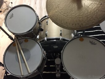 Remo Mastertouch USA - 3