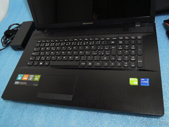 Lenovo IdeaPad G700 17.3“ Intel i7 4.Jádro 8GB 256GB Nvidia - 3