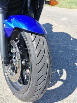 Yamaha R6 - 3