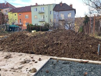 Ornice ze skrývky zdarma za odvoz - Brno - 3