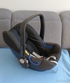 Autosedačka Britax Römer Baby-Safe 2 i-size + adaptéry - 3