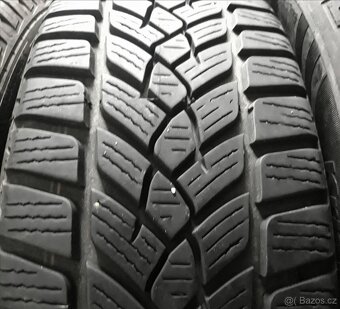 Sady nebo 2ks zimních pneu 205/60 R16: - 3