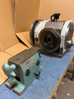 Dělička TST Tos Kuřim DU 250 - 3