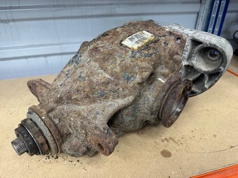 BMW E90/E91/E93 335i differencial zadni 3.46 - 3