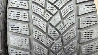 Zimní pneu 235/40/19 Good Year - 3