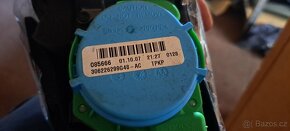 Predni levy pravy pas pasy audi A4 B8 8k - 3