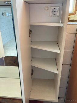 Koupelnová skříňka se zrcadlem - 3