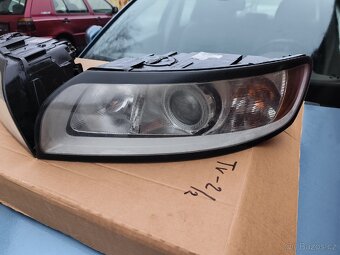 Světlo Volvo V50 - 3