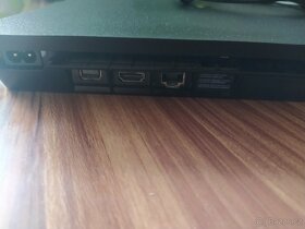 Prodám PlayStation 4 Slim - 3