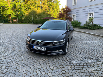 Volkswagen Passat 2.0 TDi 110kw DSG Highline - 3