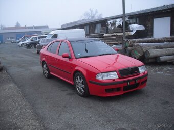 Skoda Octavia RS1 Cervena - 3