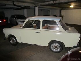 Prodám Trabant 601 L,sedan, bílomodrý. - 3